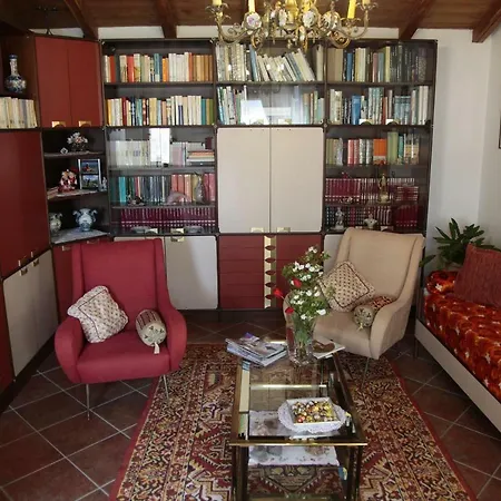 Il Nido Del Gufo ベッド・アンド・ブレックファスト Vezzi Portio